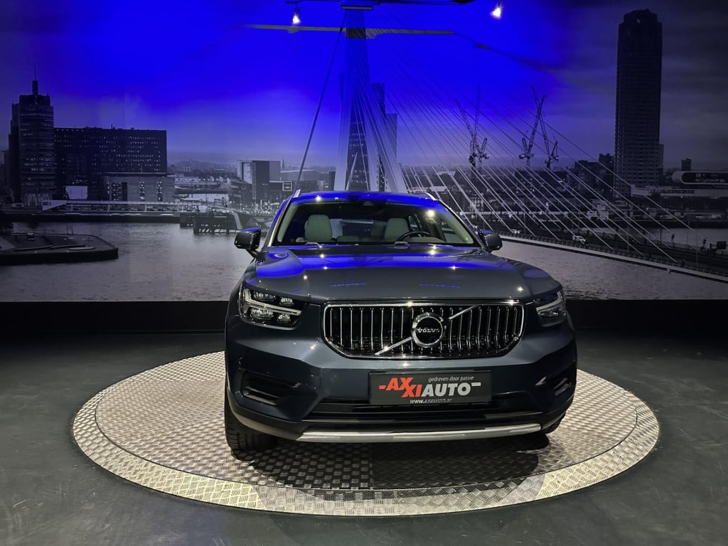 Volvo XC40 1.5 t5 recharge inscription expression