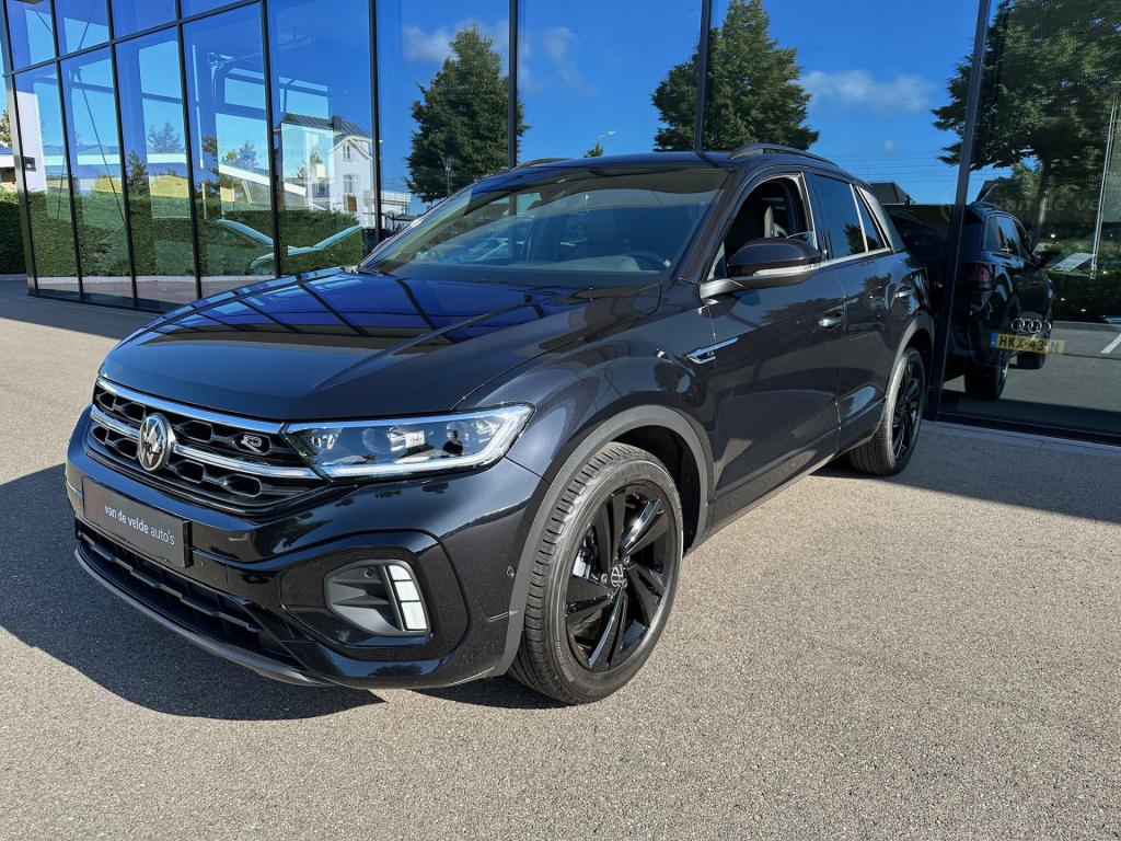 Volkswagen T-roc 1.5 tsi 150pk r-line | black style | keyless | navi | adap