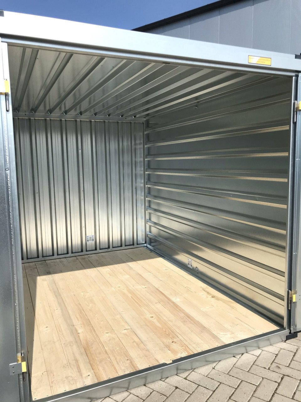 SALE! Opslagcontainer 3x2m dubbele deur korte zijde!