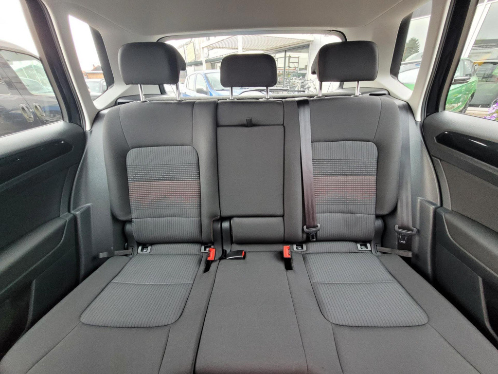 Volkswagen Golf Sportsvan 1.2 tsi highline business bluemotion automaat sou