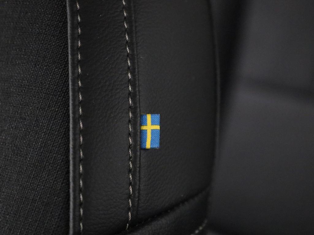 Volvo XC40 1.5 t5 recharge inscription expression | automaat | apple carpla