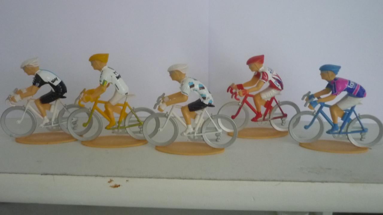 Wielrennen 5 verschillende miniatuur wielrennertjes 6 cm