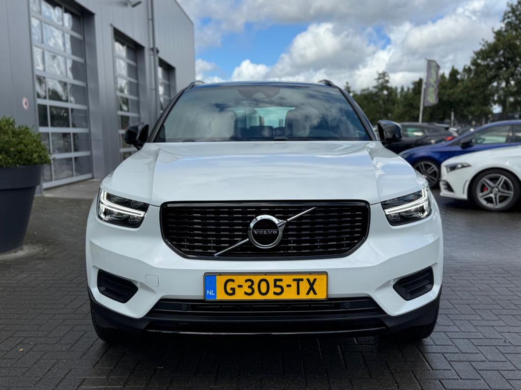 Volvo XC40 1.5 t3 r-design * harman/kardon * trekhaak