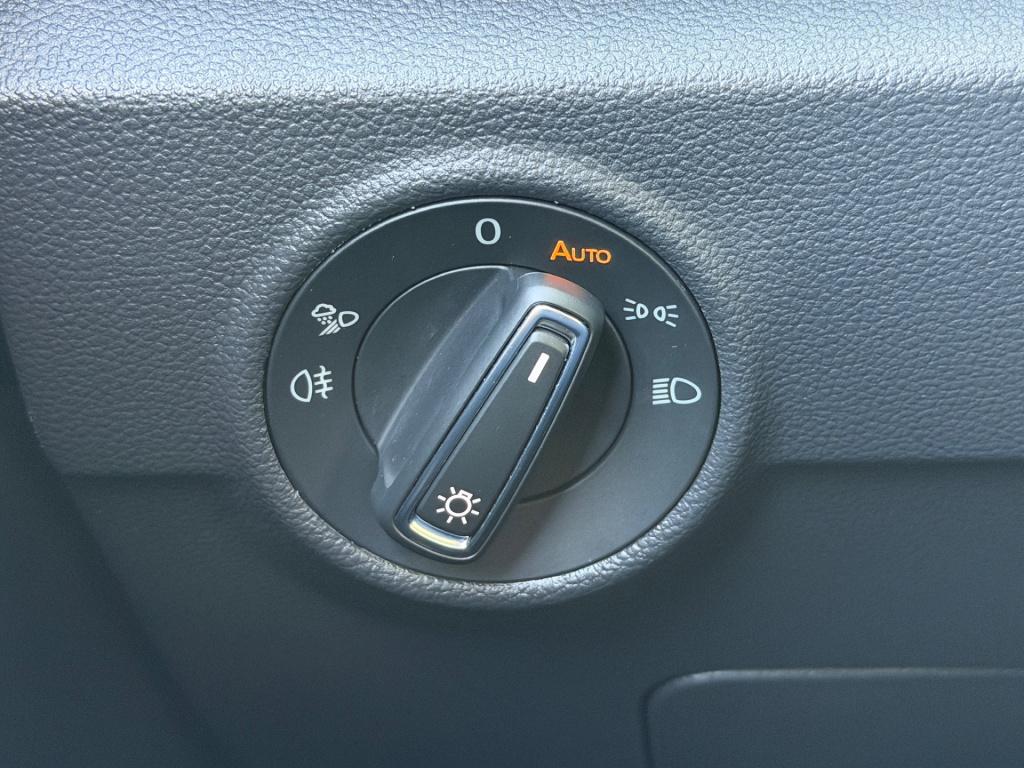 Volkswagen T-roc 1.5 tsi r-line | black style | panoramadak | 19 inch | cam