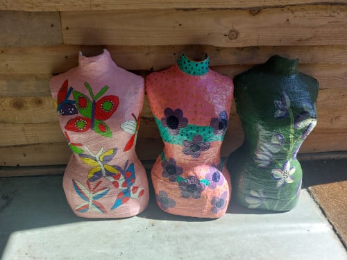 Torso's handgeschilderd