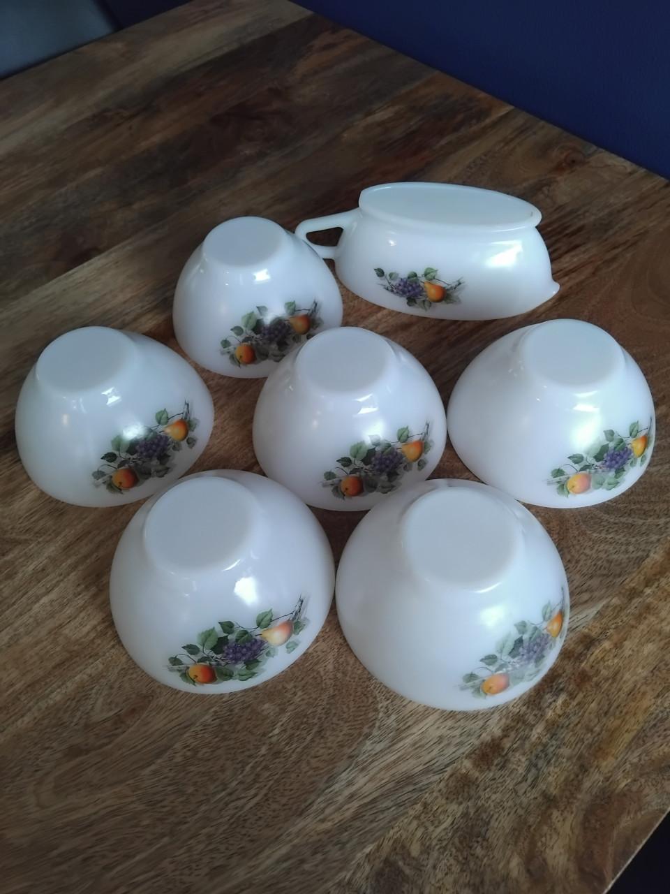 Vintage 7-delige Set  Fruitschaaltjes + Schenkkan