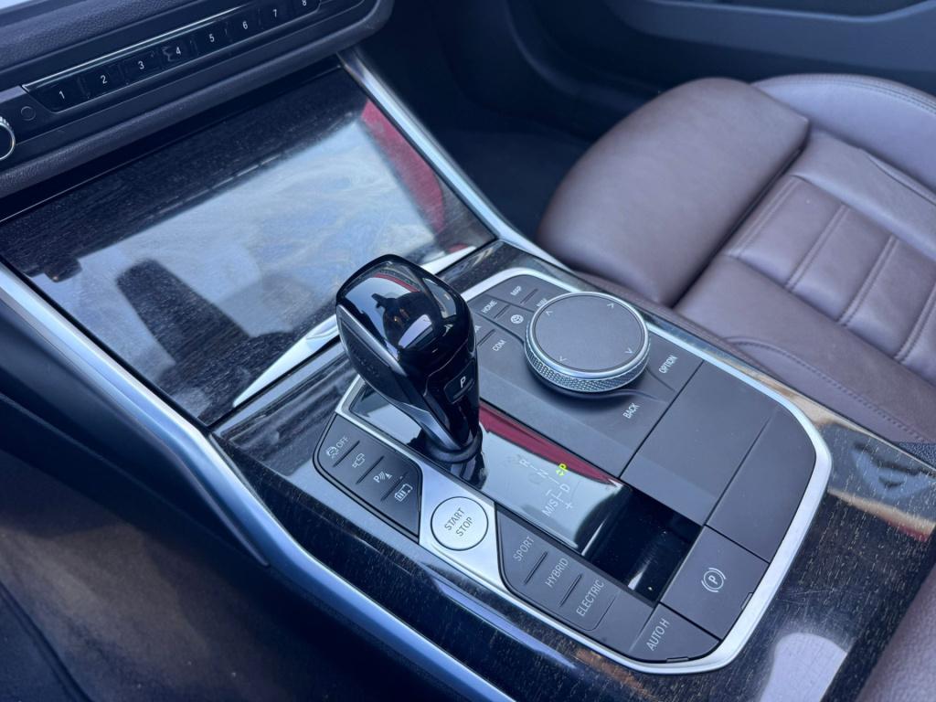 BMW 3-serie touring 330e high executive