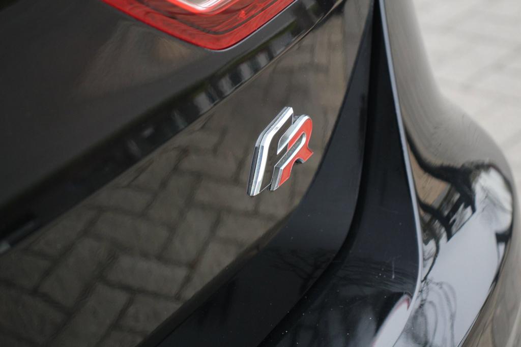 Seat Leon st 1.8 tsi fr business intense - pano - carplay - leder/alcantara