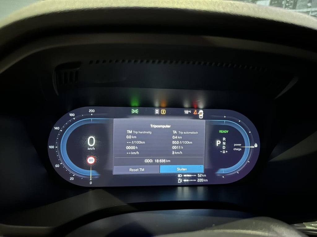 Volvo XC60 2.0 t6 plug-in hybrid awd plus dark *pano*hksound*leder*memory*