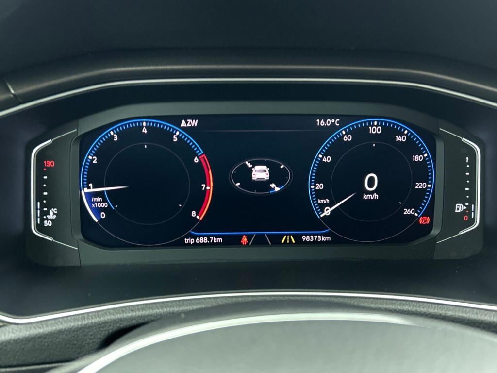 Volkswagen T-roc 1.0 tsi style | lmv | panorama dak | navigatie | parkeer s