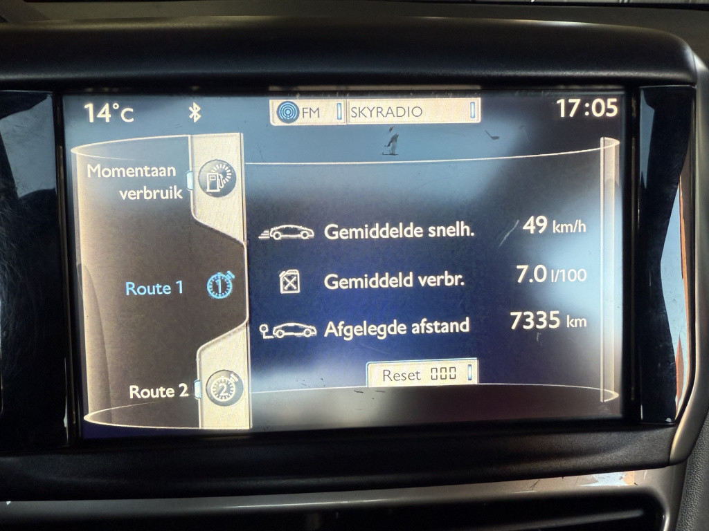 Peugeot 208 1.6 vti 120pk panoramdak 3-drs