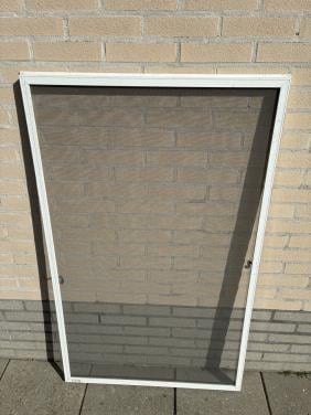 Hor voor raam 128 x 78 GRATIS !