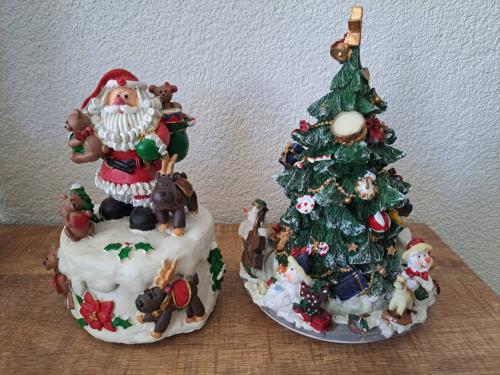 🎄  2 kerst muziekdoosjes
