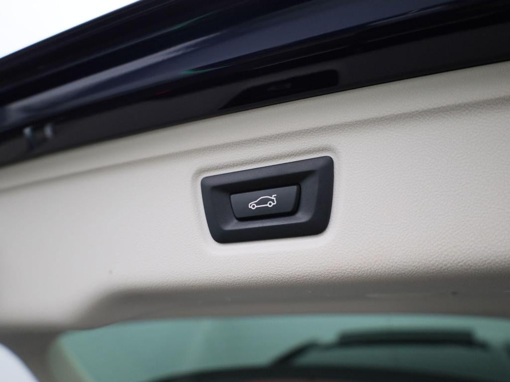 BMW 3-serie touring 318i sport line | automaat | apple carplay / android au