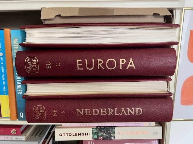 Nederlandse en Europa postzegels in 37 albums en meer