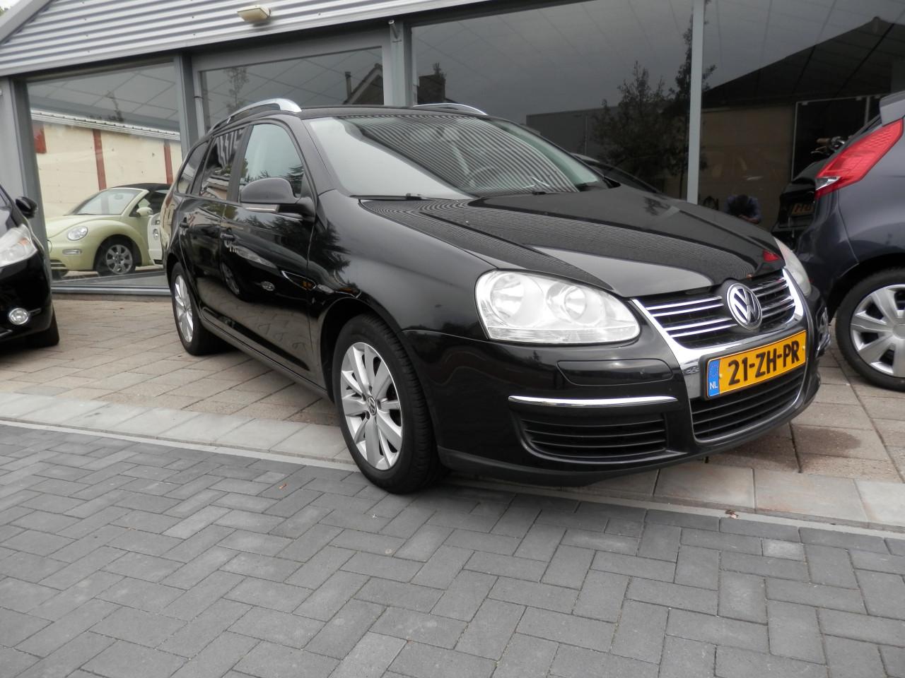 Auto Garant Biedt Aan: Volkswagen Golf Variant 1.4 TSI Trendline Business