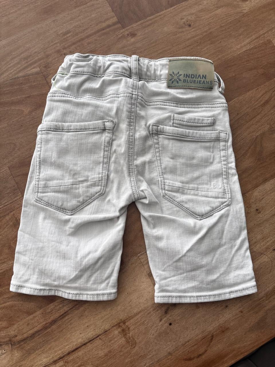 Broekje Indian Bleu jeans maat 116.