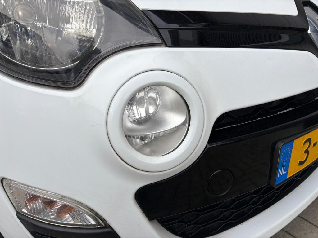 Renault Twingo 1.2 16v parisienne/150.000 nap/airco/zwart dak/