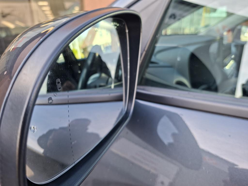 Hyundai Kona 1.6 gdi hev premium | lederen bekleding | stoel/stuur verwarmi