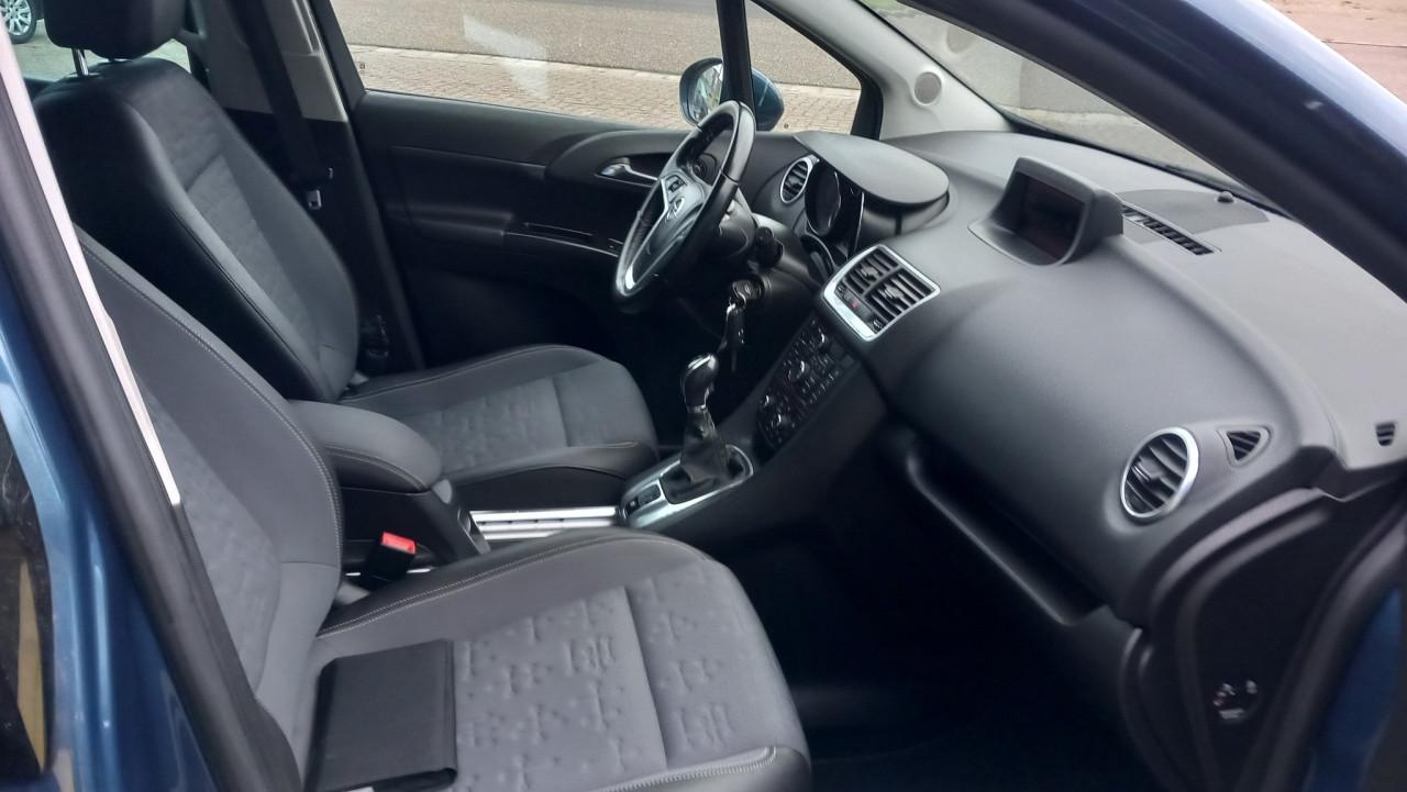 Opel Meriva 1.4 Turbo Cosmo MPV bj:2015 airco navigatie