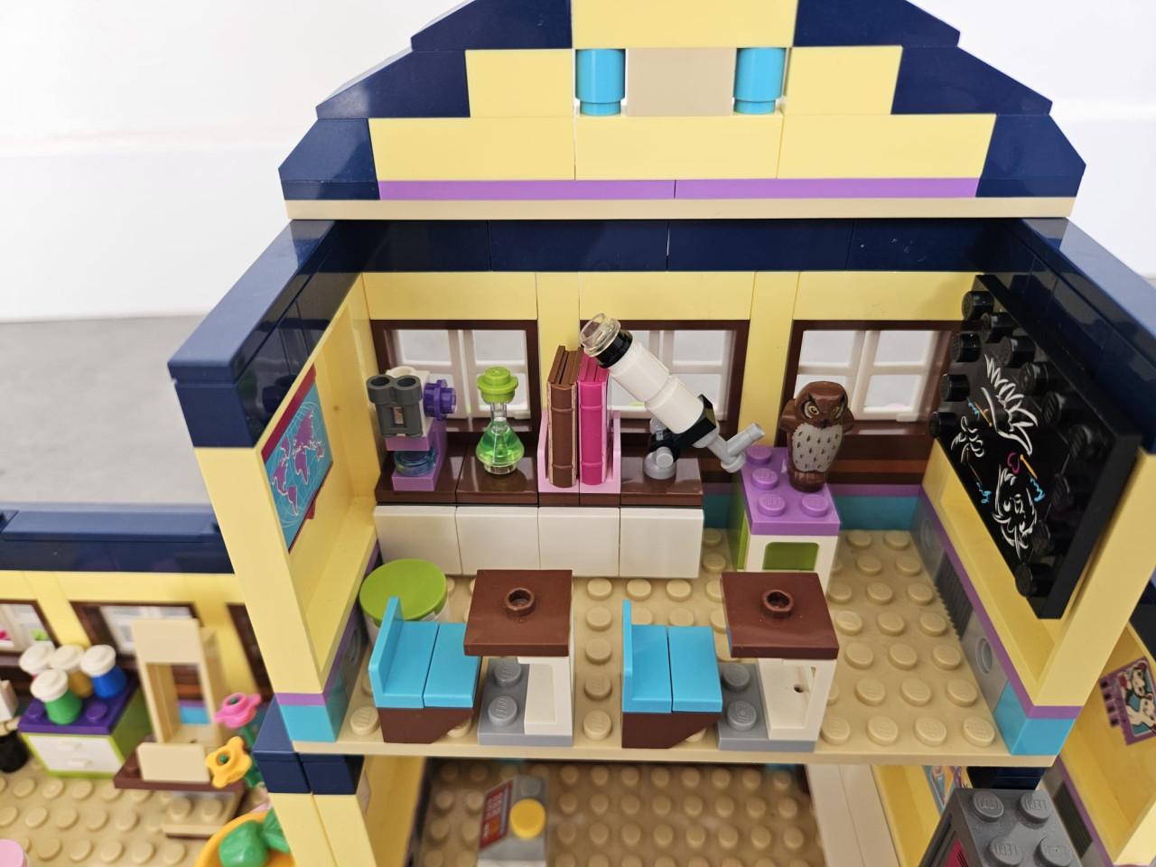 LEGO Friends 41005 - Heartlake school