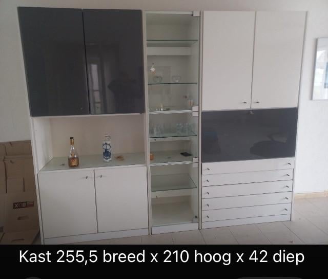 Gratis woonkamer kast
