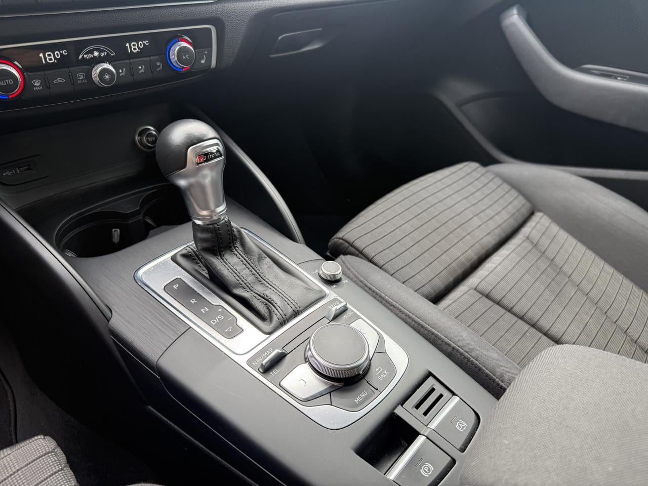 Audi A3 Sportback - 35 TFSI S-LINE | Stoel/Stuurwielverwarming | ACC |LED