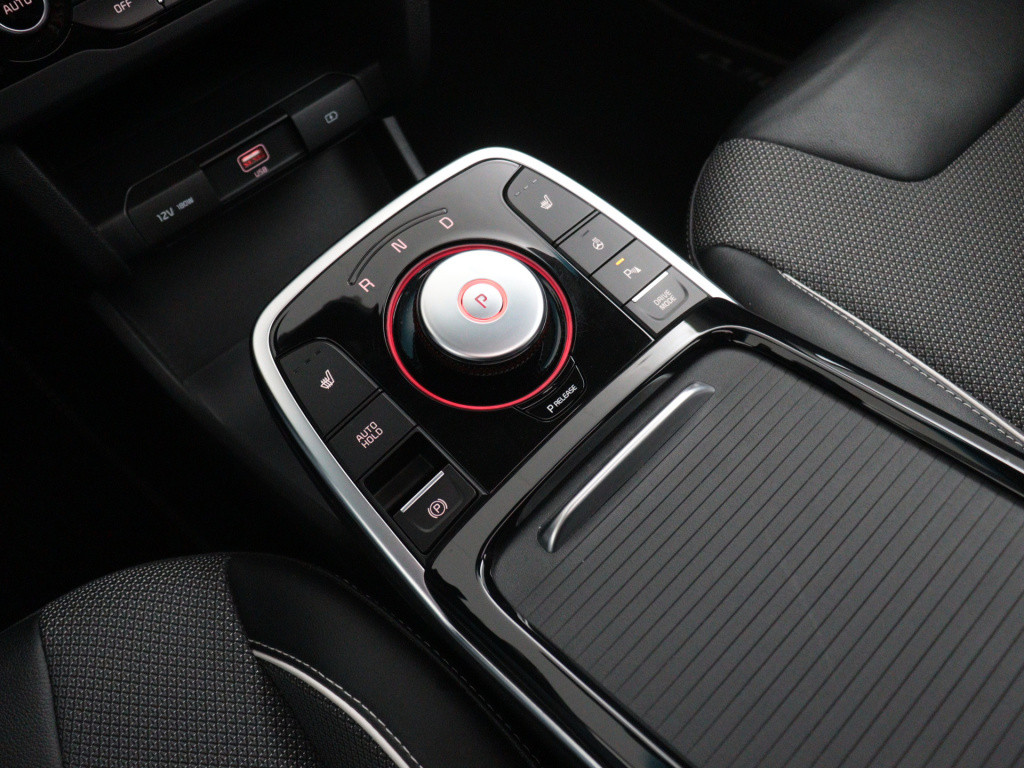 Kia E-niro dynamicplusline 64 kwh | navigatie | schuifdak | led | stuur-/st