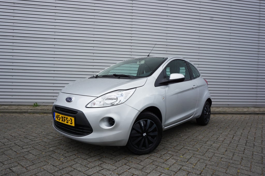 Ford KA 1.2 cool & sound start/stop airco / elektr. ramen / nap