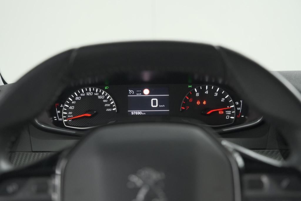 Peugeot 208 puretech 100 allure pack | parkeersensoren | apple carplay | st