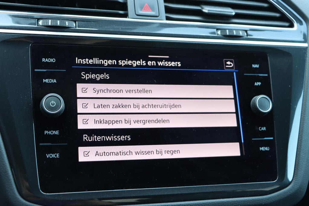 Volkswagen Tiguan 1.4 tsi ehybrid r-line business + 245pk dsg6
