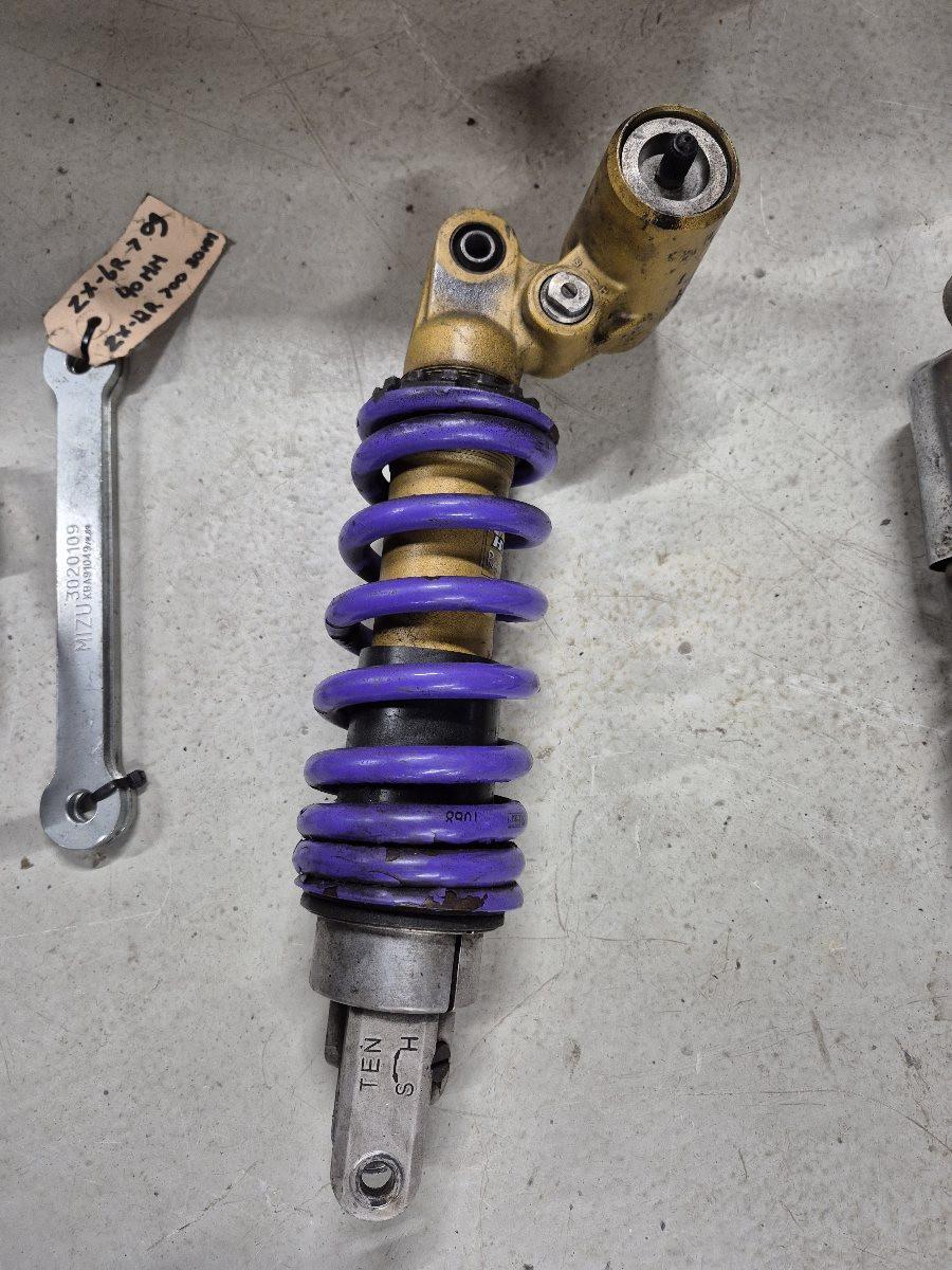 10.000 Nieuwe en gebruikte motor onderdelen