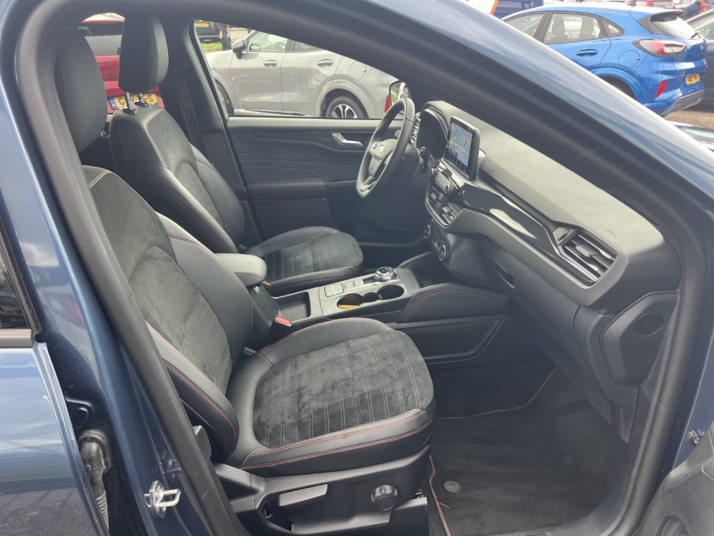 Ford Kuga 2.5 phev e-cvt 225pk st-line x , trekhaak , adaptive cc , winterp