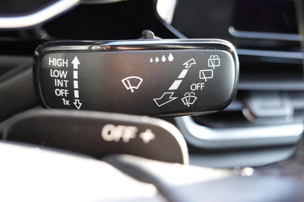 Volkswagen T-roc 1.5 tsi r-line edition