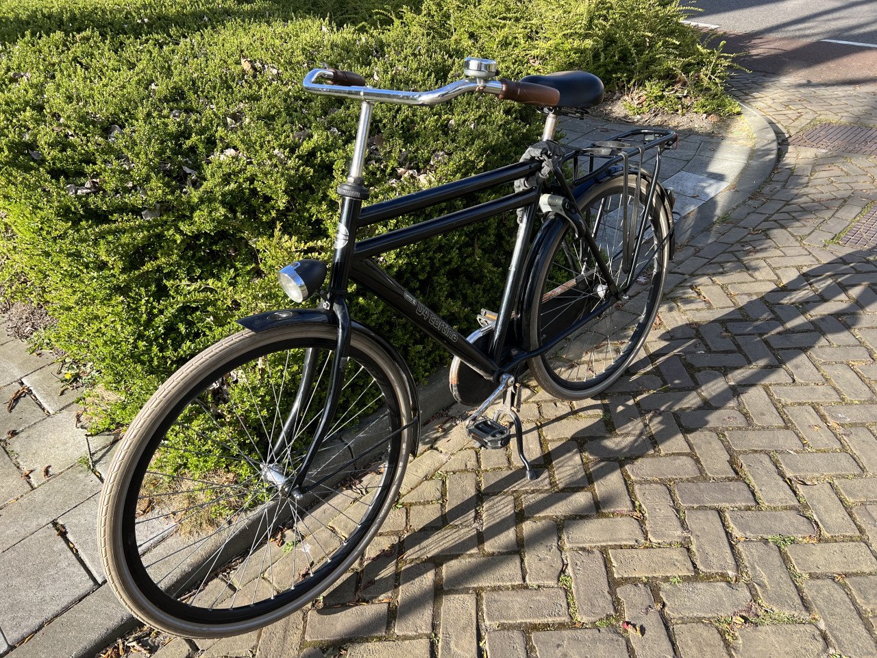Transportfiets met Axa ring-en kettingslot