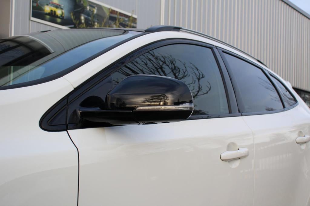 Volvo V40 cross country 2.0 t5 awd summum h&k - full options - panoramadak 