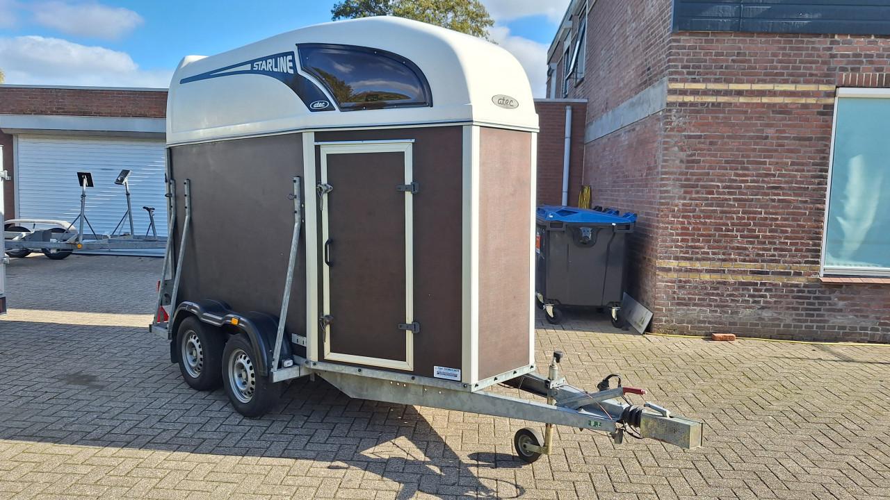 Atec paardentrailer.
