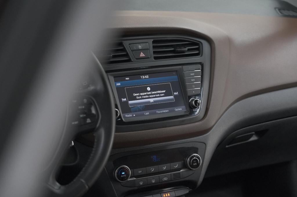 Hyundai I 20 1.0 t-gdi comfort | navigatie | camera | parkeersensoren