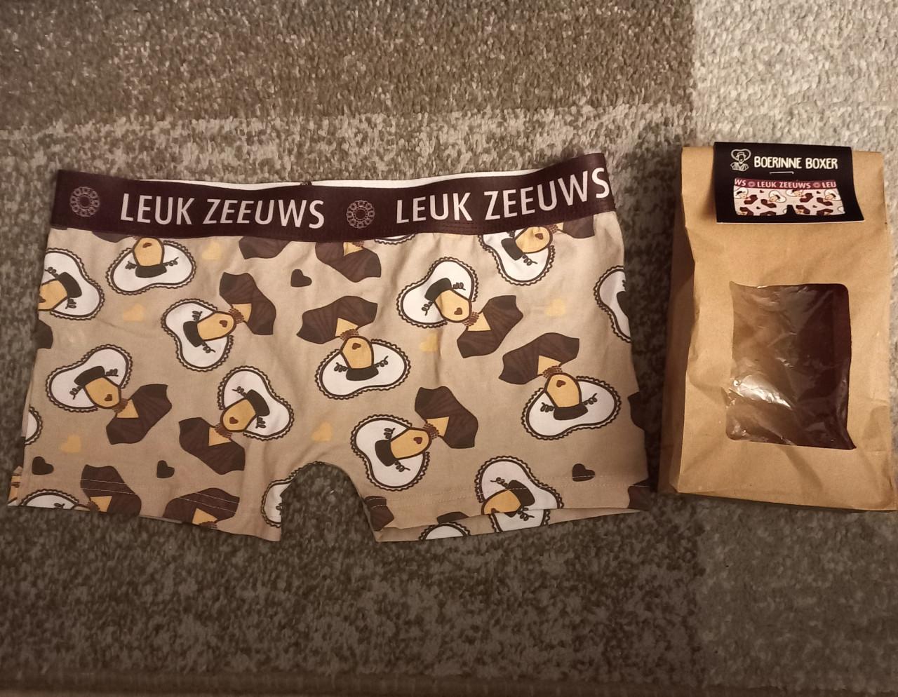 Leuke zeeuwse boerinne boxer