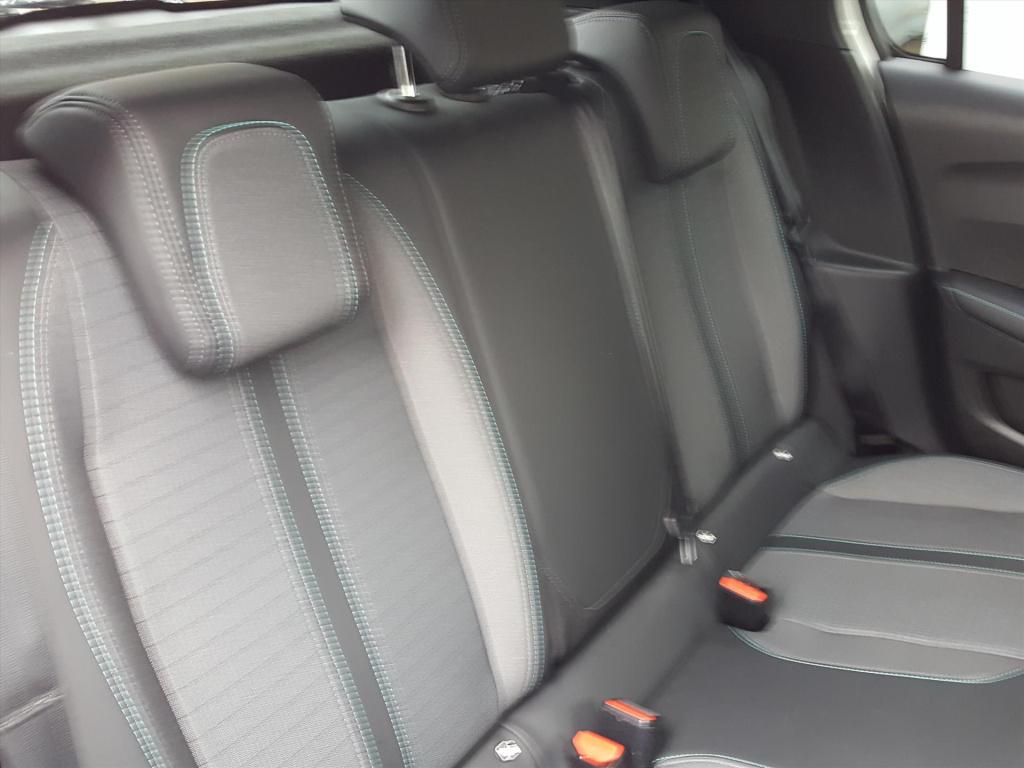 Peugeot 208 1.2 puretech 100pk allure pack navigatie | apple carplay & andr