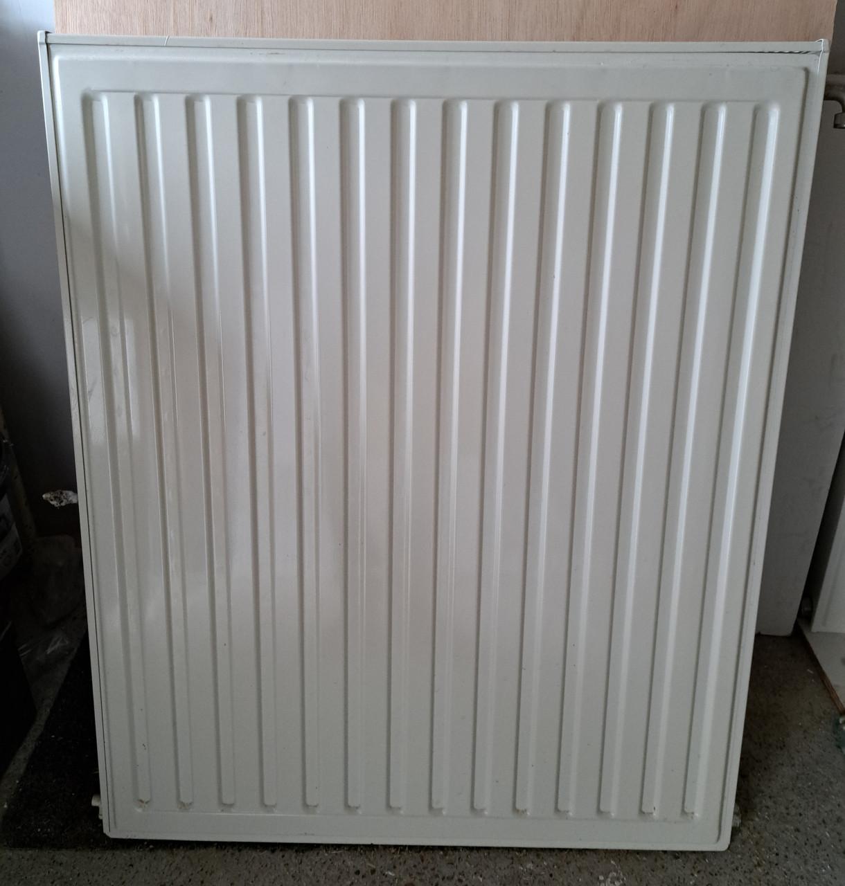 RADSON RADIATOR 75 X 90 H incl ophangbeugels