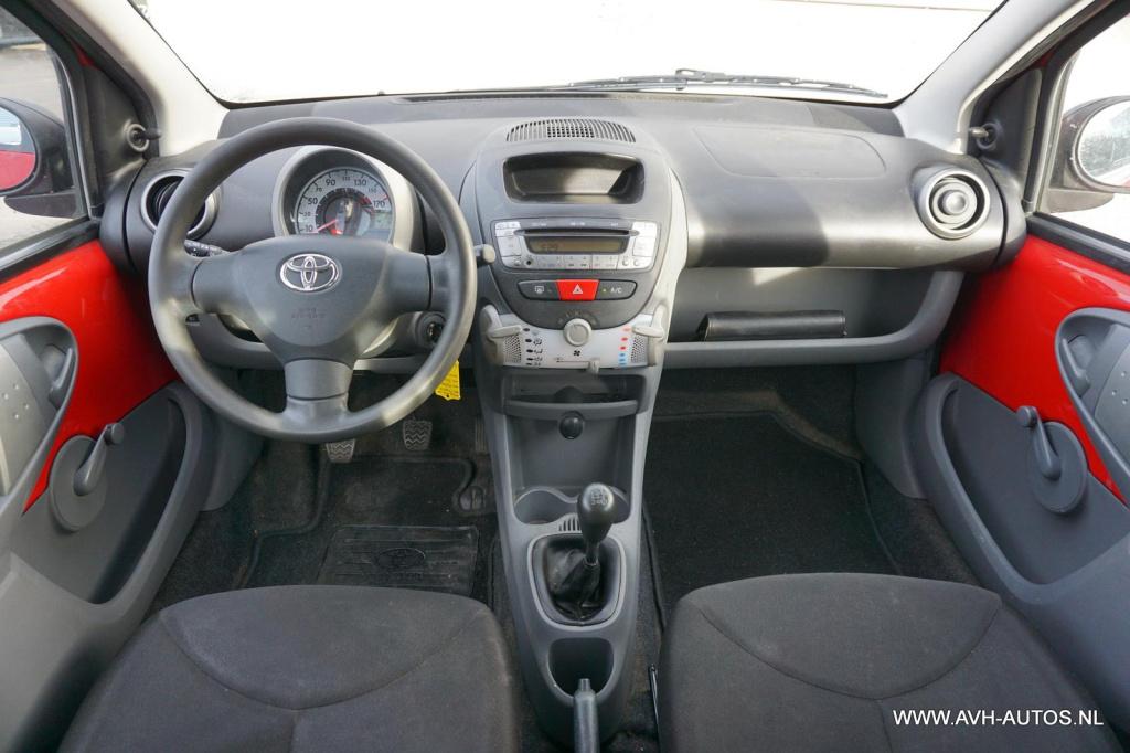 Toyota Aygo 1.0-12v access