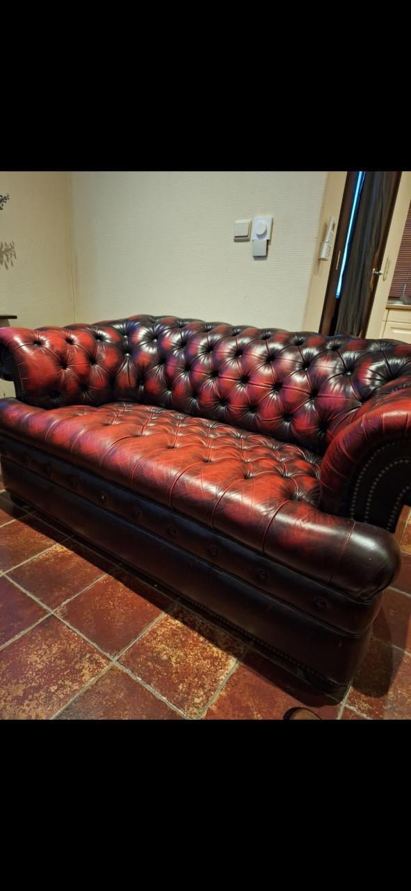Te koop chesterfield 2 zits bank
