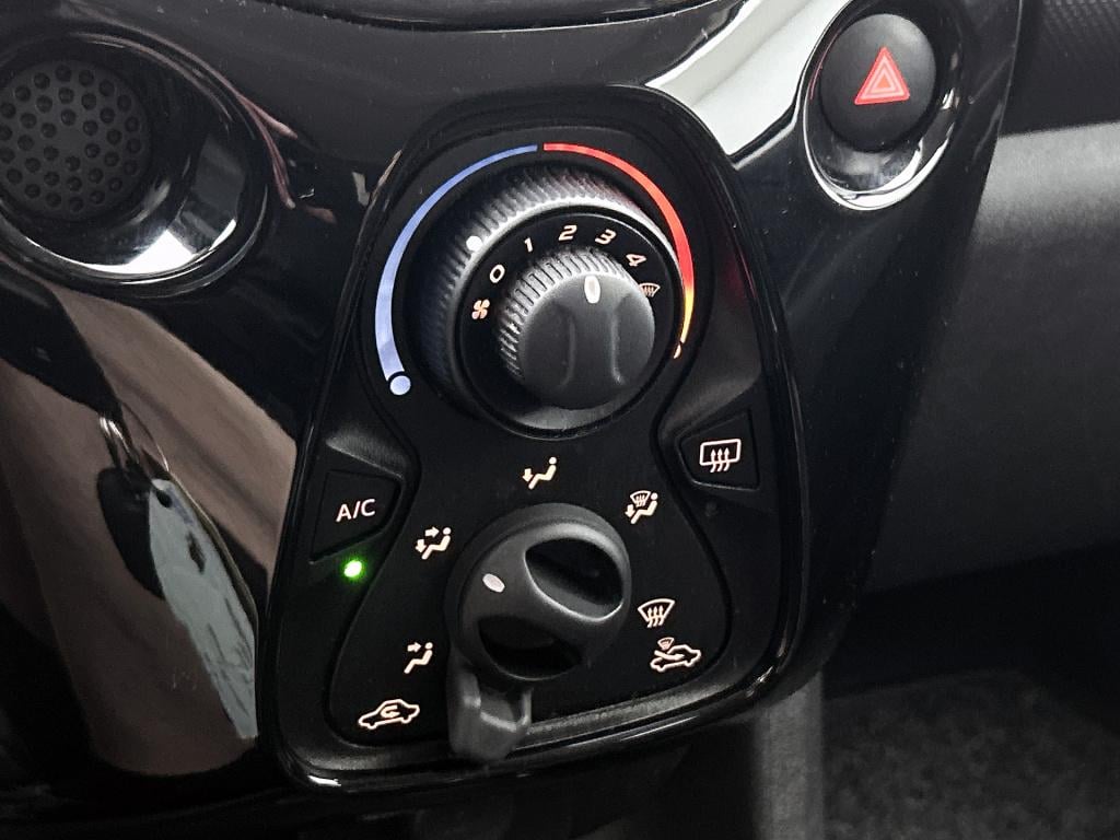 Citroen C1 1.0 vti feel | airco | touchscreen | achteruitrij camera | apple