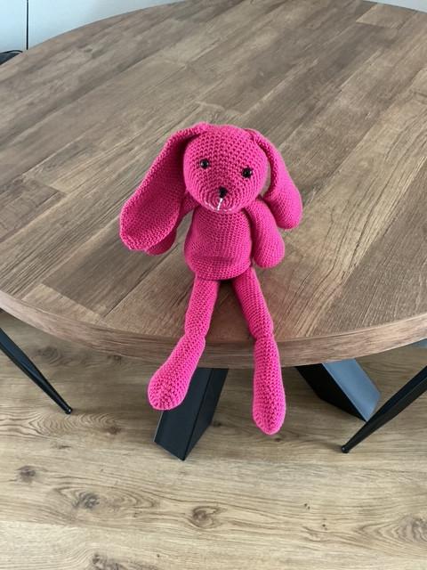 Nieuw: GEHAAKTE Knuffel konijnen - 1x roze + 1x blauw
