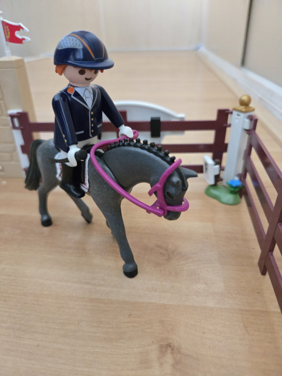 Playmobil jumping