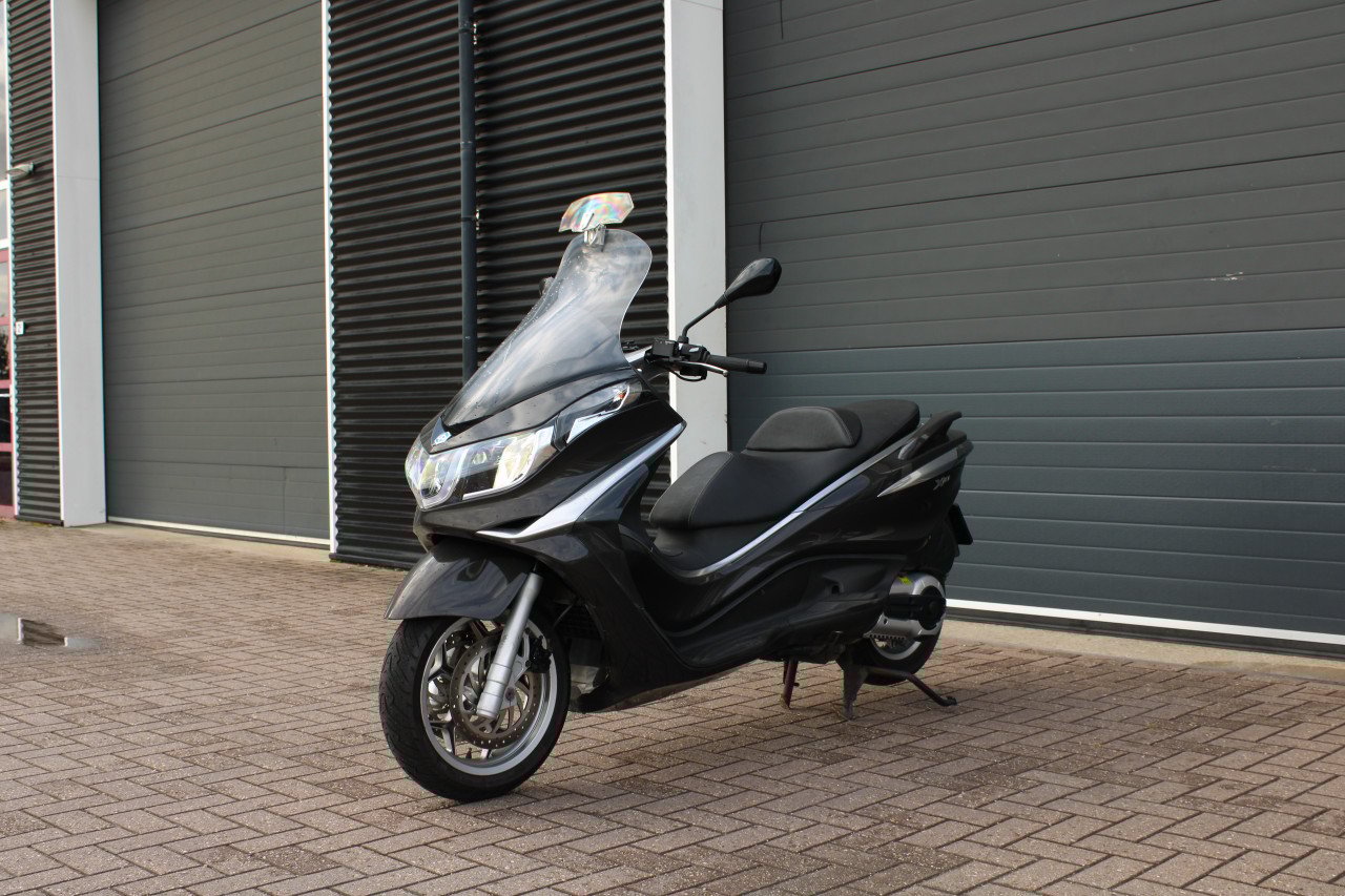 Piaggo x10 500cc motorscooter ABS