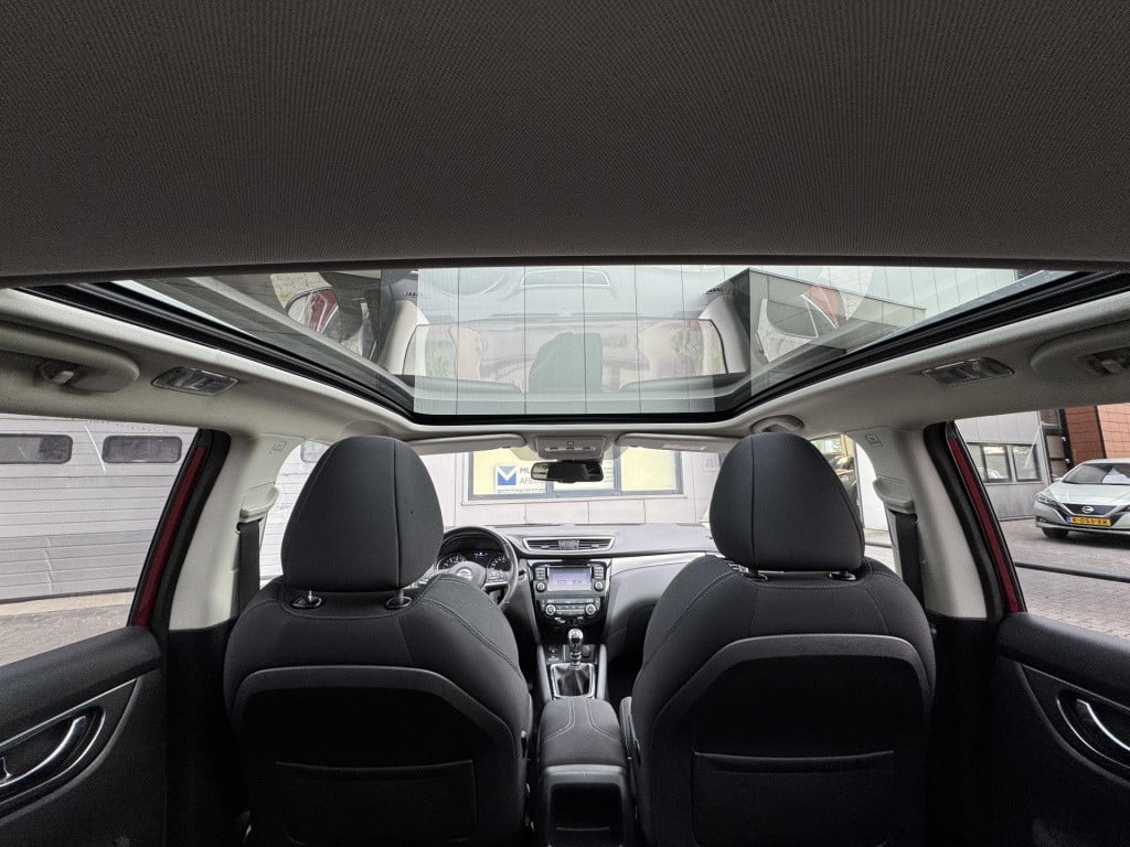 Nissan Qashqai 1.2 n-connecta design pack | trekhaak | navigatie | 360° cam
