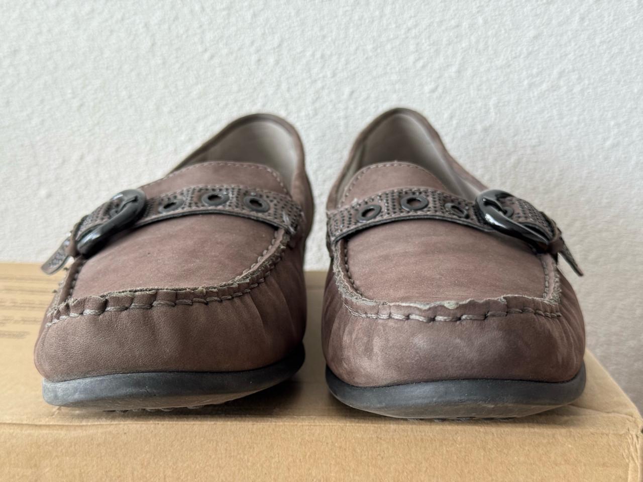 Mooie moccassins van Ara in maat 42 voor smalle voeten