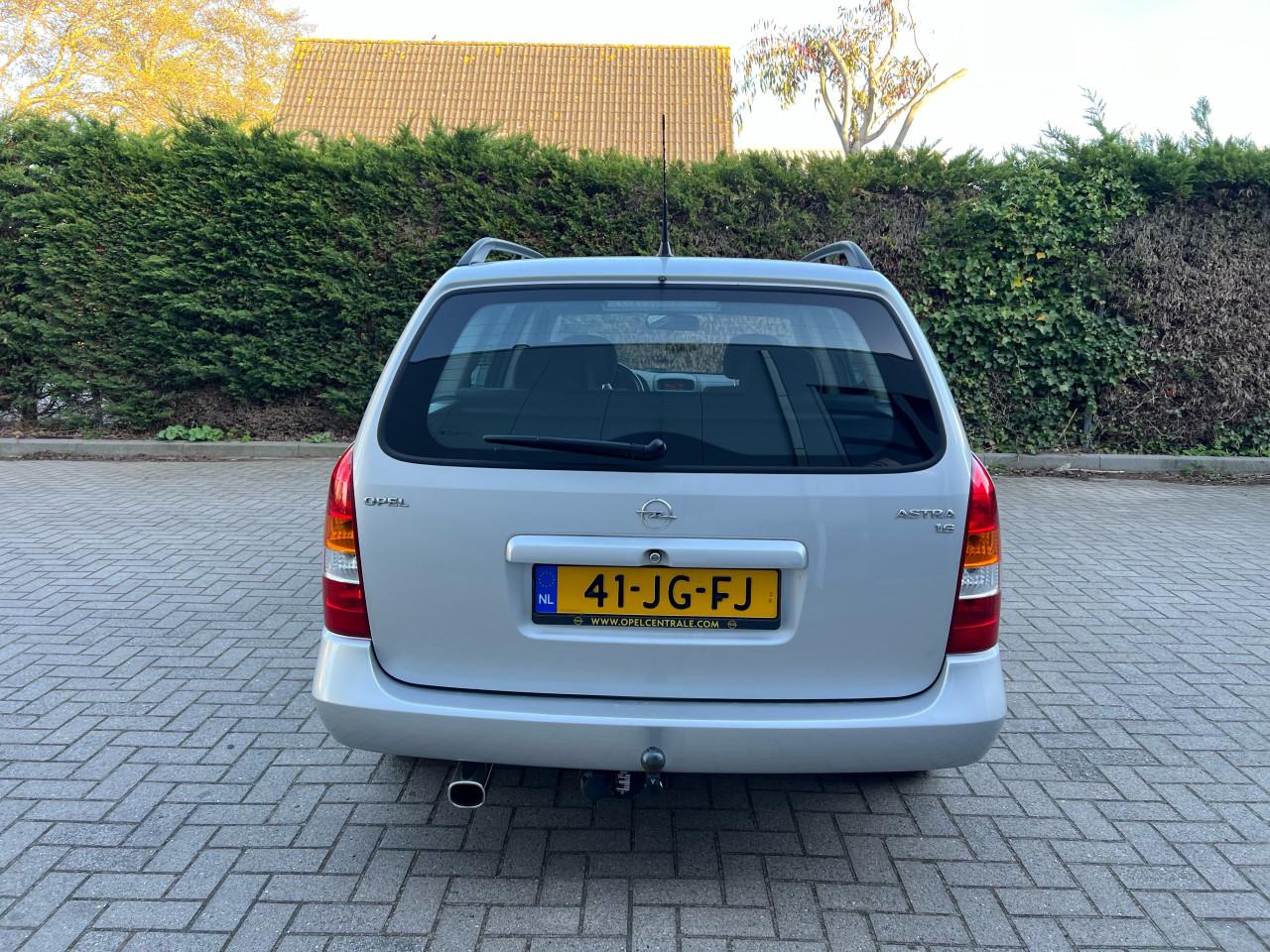 Opel Astra Wagon 1.6-16V Sport 134.376KM